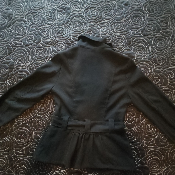 Guess Coat, Lightweight, Size Small - Picture 2 of 2